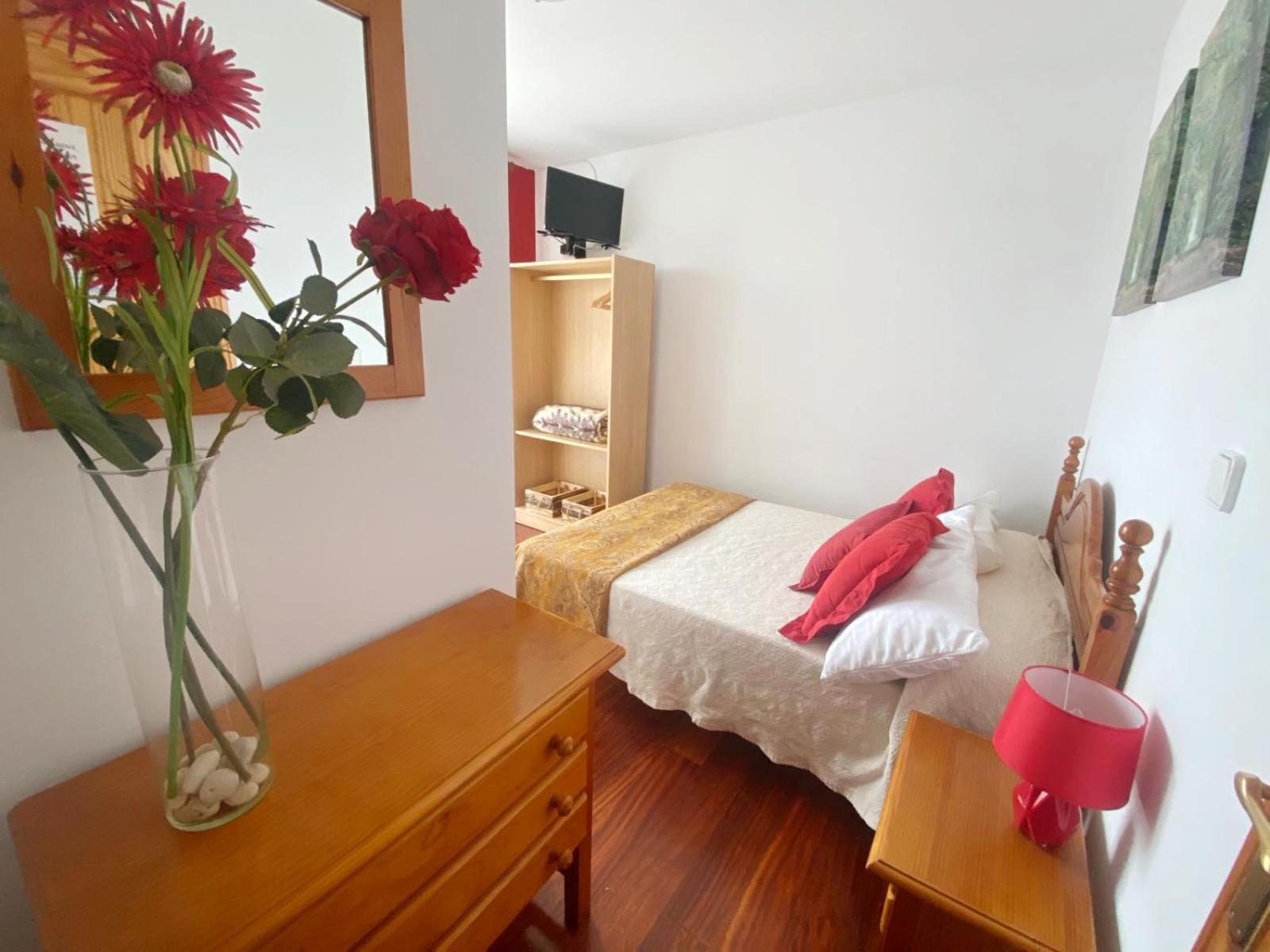 Hospedaje Casa Milagros Σαντιγιάνα ντελ Μαρ Εξωτερικό φωτογραφία